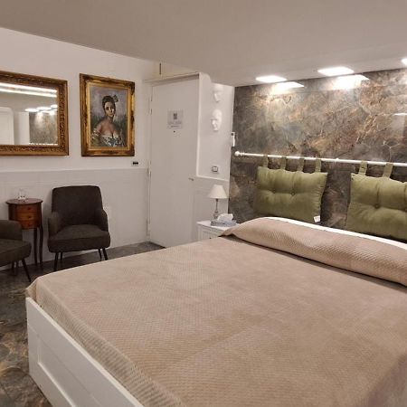 Hotel Casa San Felice Napoli Esterno foto