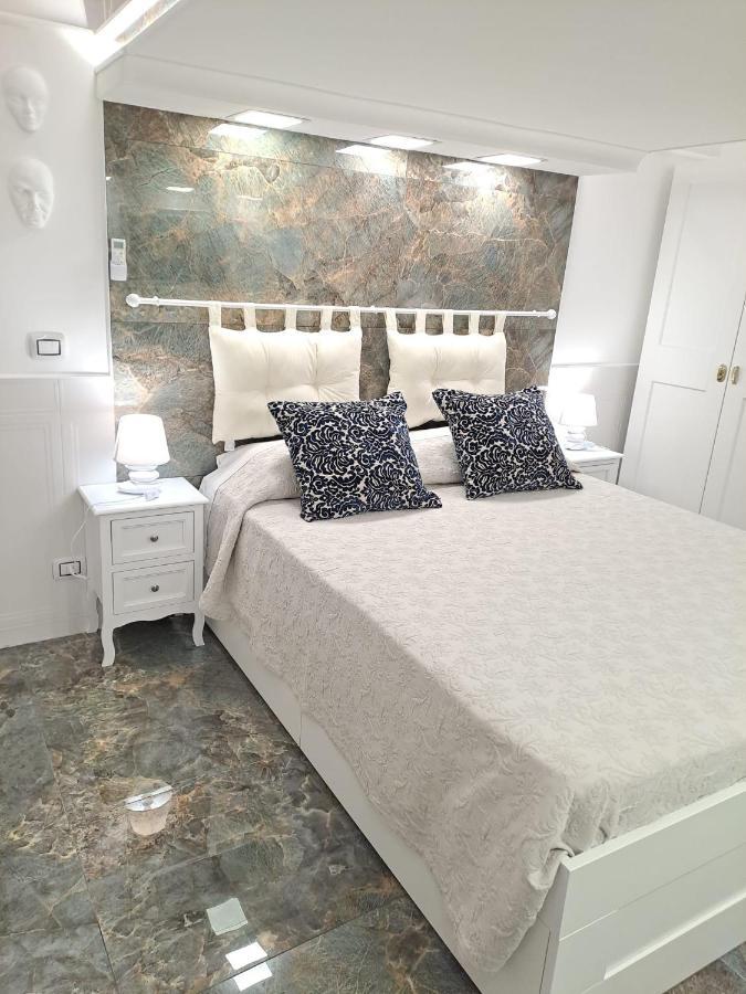 Hotel Casa San Felice Napoli Esterno foto